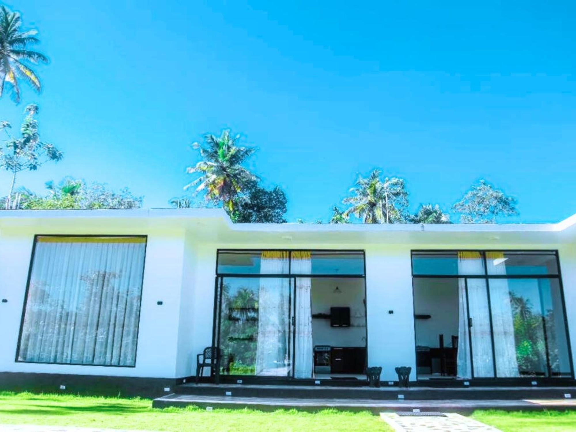 The Glade Aparthotel Weligama Exterior photo